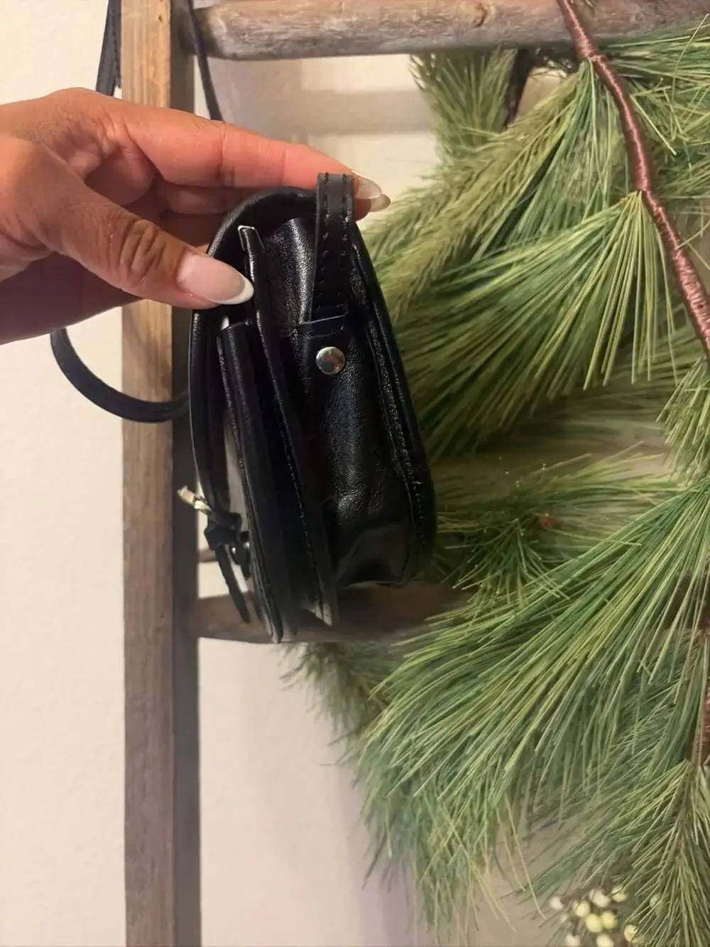 Vera Pelle Made In Italy Black Leather Saddle Crossbody Bag